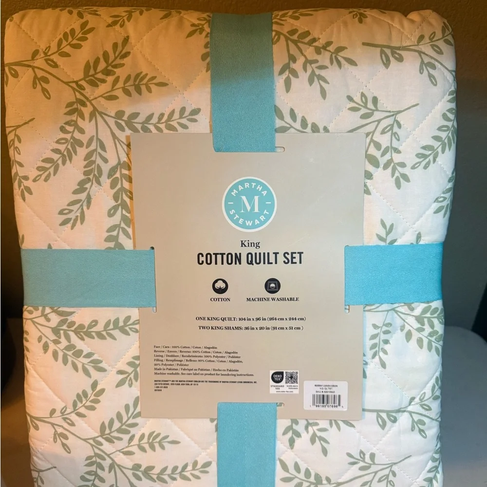 Martha Stewart King Cotton Quilt Set with Green Leaf Print on White
